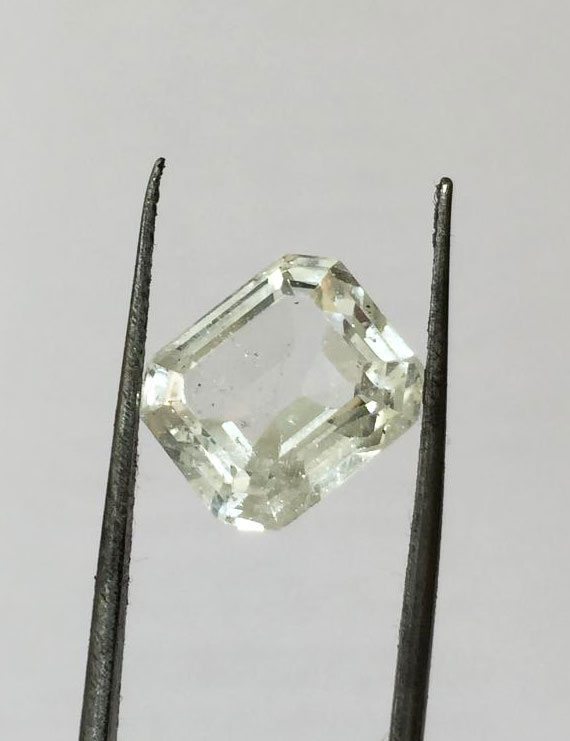 8.03 Ratti (7.23 ct) Natural Certified White Topaz